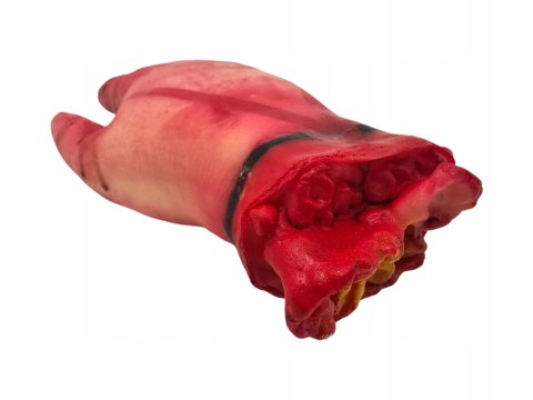 Odcięta dłoń zafoliowana na tacce straszne gadżety do restauracji Halloween