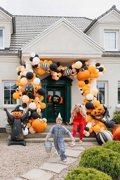 Balon foliowy Strach na wróble Halloween czarny z głową dyni stojący 152cm